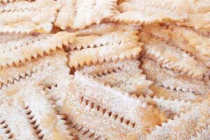 Błyskawiczne i chrupiące włoskie faworki robię z 2 składników. Teściowa mówi, że są lepsze niż jej